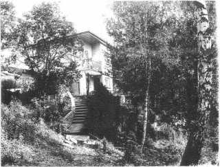 Zdjęcie nr 1. dom w tropiu nad jeziorem